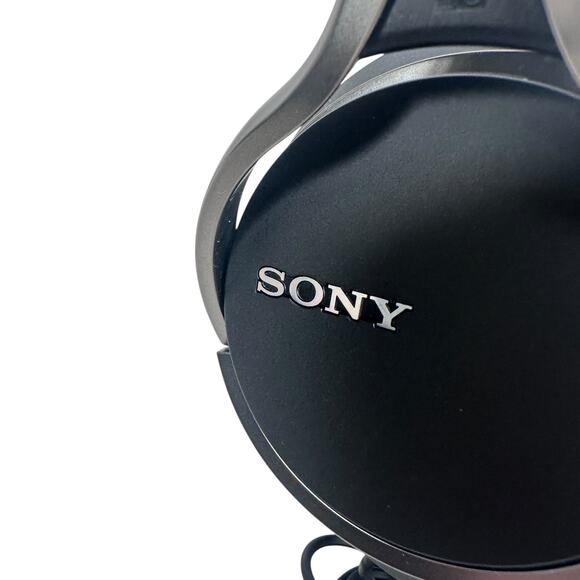 Sony MDR-10RNC Headphones Black Wired Over-Ear Noise-Canceling 3.5 mm Connector - Picture 7 of 8
